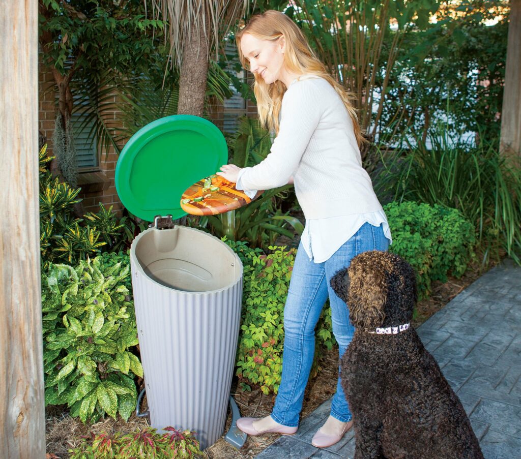 Yard Art pet poo composter + 2000 worms